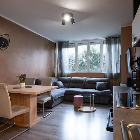 Апартаменти Arancin- Great Location Задар
