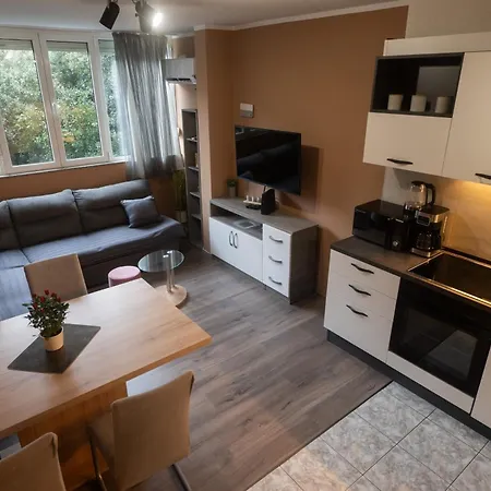 Апартаменти Arancin- Great Location
