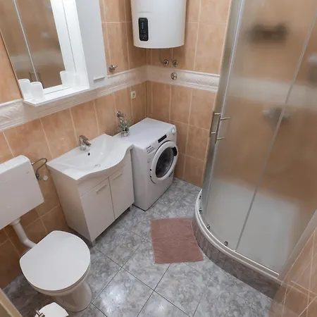 Arancin- Great Location Apartment